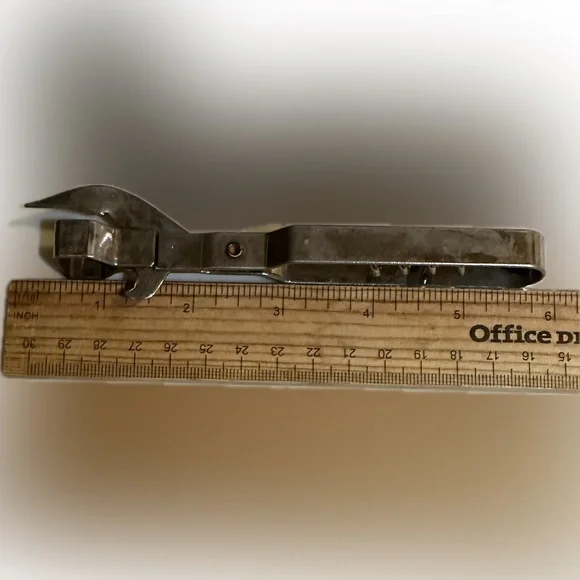 VTG VAUGHAN CAN OPENER CORKSCREW KITCHEN MULTI TOOL 5.75” COLLECTIBLE CAMP HIKE - Picture 5 of 7